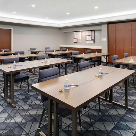 Отель Courtyard Austin South Экстерьер фото