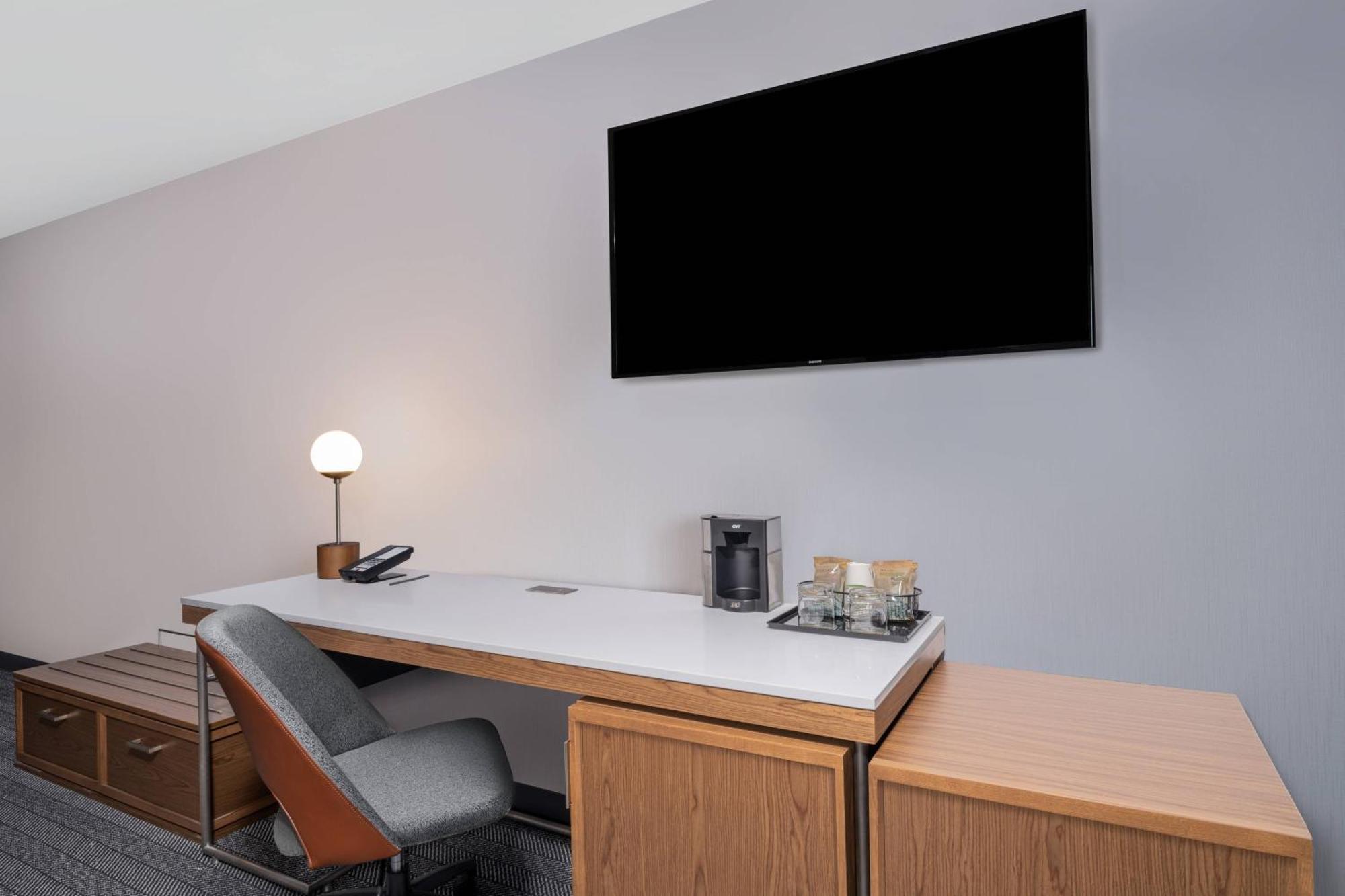 Отель Courtyard Austin South Экстерьер фото