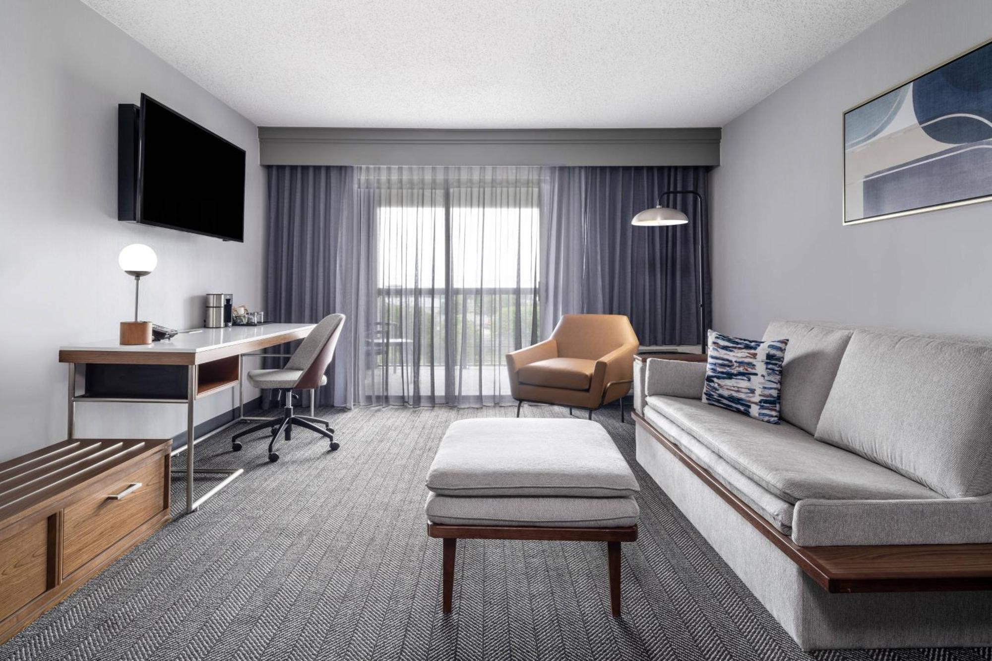 Отель Courtyard Austin South Экстерьер фото